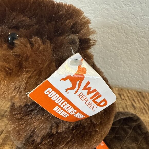 Cuddlekins Mini Beaver 8 Inch Stuffed Animal 10854 Tag Bent Realistic Toy Wild - Picture 2 of 8